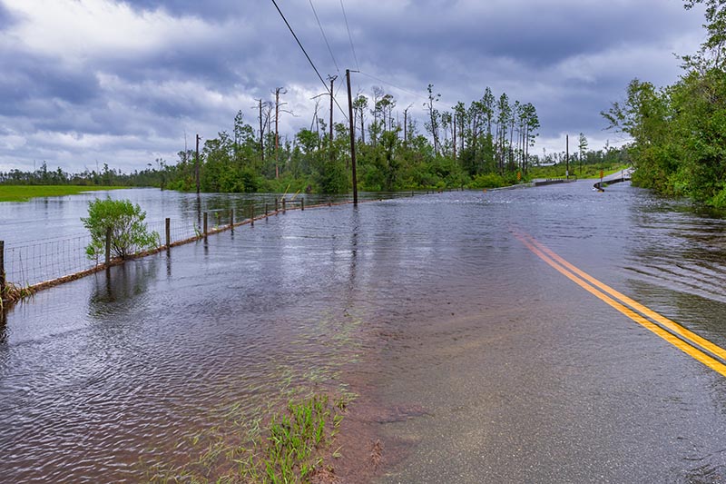 Hurricane-sally-flood-road-GettyImages-1272838700