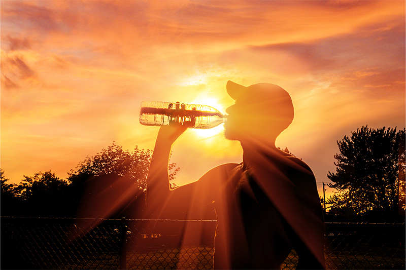 drinking water in heat