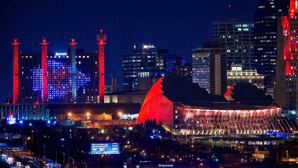 Kansas City downtown at night