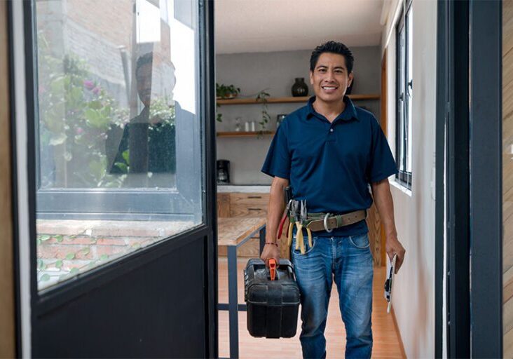 Hispanic restoration worker_800 Hispanic restoration worker