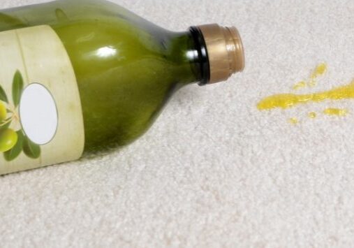 olive-oil-spill-on-carpet-e1473894610911